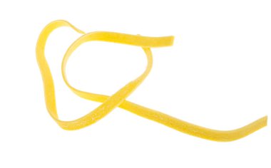 Beyaz arka plan üzerinde izole yumurta noodles 