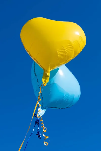 Ucraniano Balões Hélio Contra Céu Azul — Fotografia de Stock