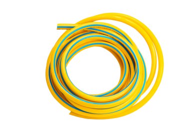 Beyaz arka plan üzerinde izole su hortumu