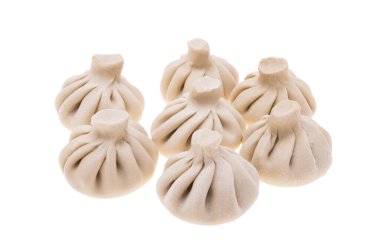 khinkali beyaz arkaplanda izole edildi