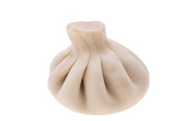 khinkali beyaz arkaplanda izole edildi