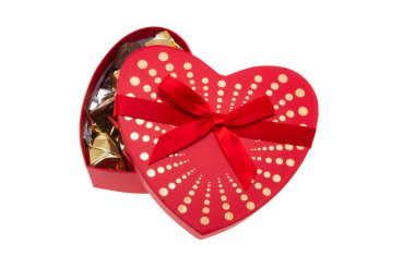 hediye kutusu kalbi beyaz arkaplanda izole