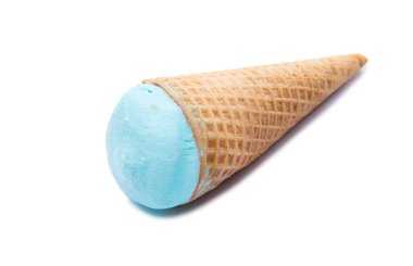 Dondurma külahı beyaz arkaplanda izole