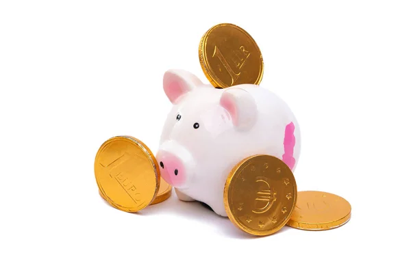Banco Piggy Com Moedas Douradas Isoladas Fundo Branco — Fotografia de Stock