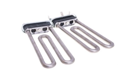 Su ısıtıcısı beyaz arkaplanda izole edildi