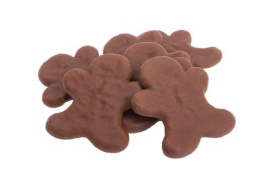 Noel adamı kurabiyesi beyaz arka planda izole edilmiş.