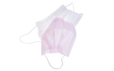 Tıbbi maske beyaz arkaplanda izole edildi