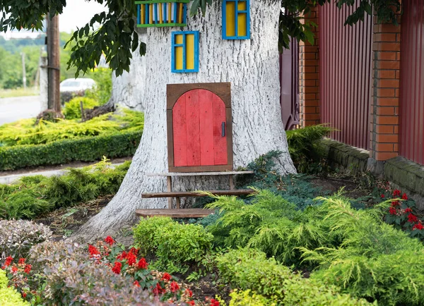 Homemade Fairy House Big Tree — Stockfoto