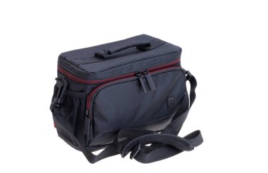 Kamera çantası beyaz arkaplanda izole edildi