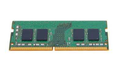 Beyaz arkaplanda izole edilmiş koç