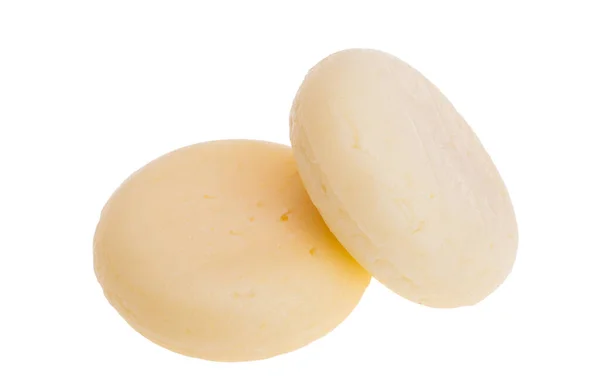 Beyaz Arkaplanda Izole Edilmiş Yuvarlak Peynir — Stok fotoğraf