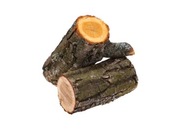 meşe yakacak odun beyaz arka planda izole