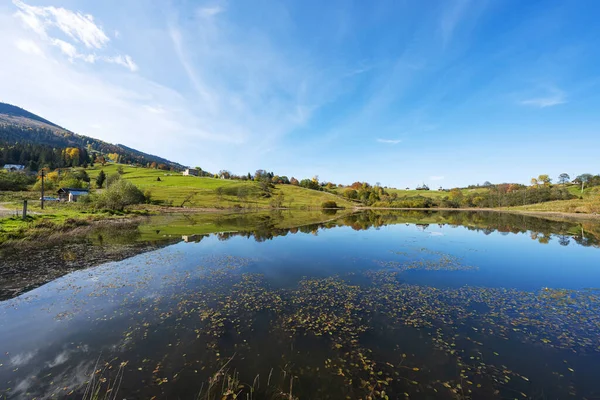 Paysage Automne Des Carpates Par Une Journée Ensoleillée — Photo