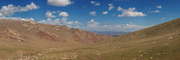 Montanhas Altai. Bela paisagem montanhosa. Mongólia — Fotografia de Stock