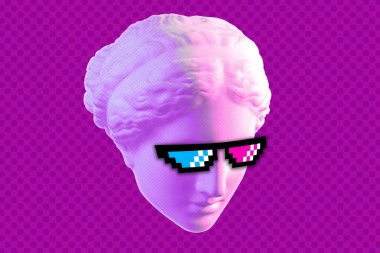 Popüler sanat tarzında kadın yüzünün antik heykelinin kolajı. Piksel gözlüklü antik heykel kafalı modern yaratıcı konsept görüntü. Zine kültürü. Garip punk alışılmadık tasarımı. Çağdaş sanat.