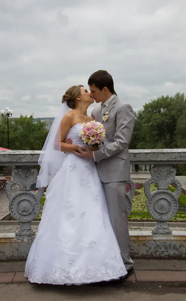 Sposa e sposo — Foto Stock