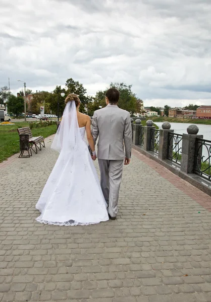 Noiva e noivo — Fotografia de Stock