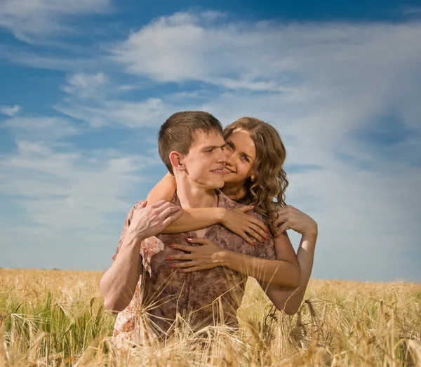 Pareja feliz —  Fotos de Stock