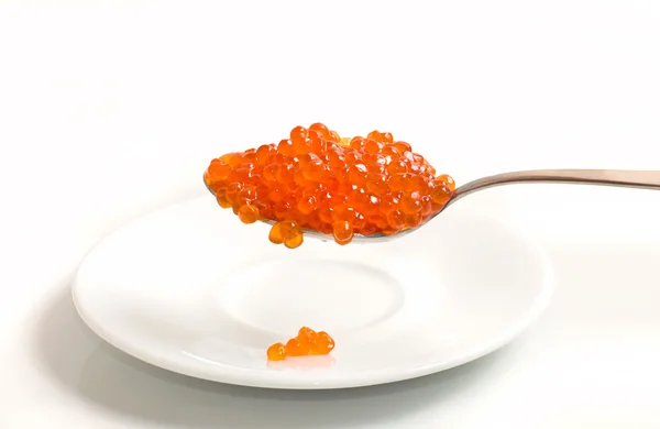 Caviar rojo en una cuchara — Foto de Stock