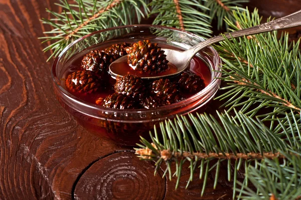 Confiture from fir cones — Stock Photo, Image