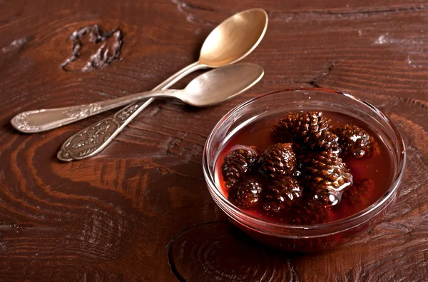 Confiture from fir cones — Stock Photo, Image