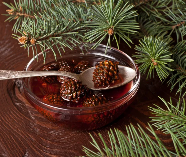 Confiture from fir cones — Stock Photo, Image