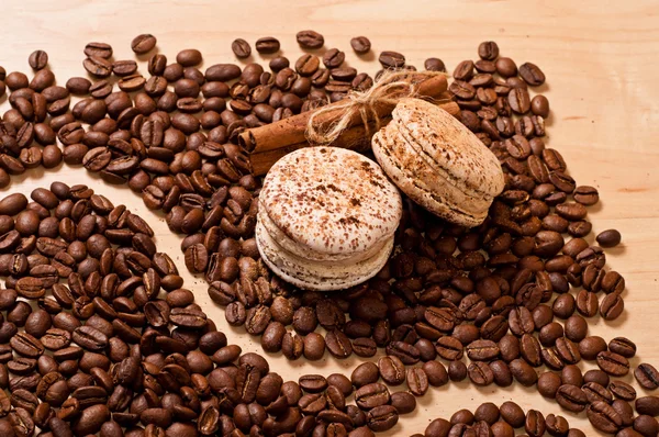 Kaffe och mandelbiskvier — Stockfoto