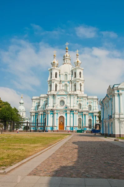 Смольный собор Санкт-Петербурга — стоковое фото