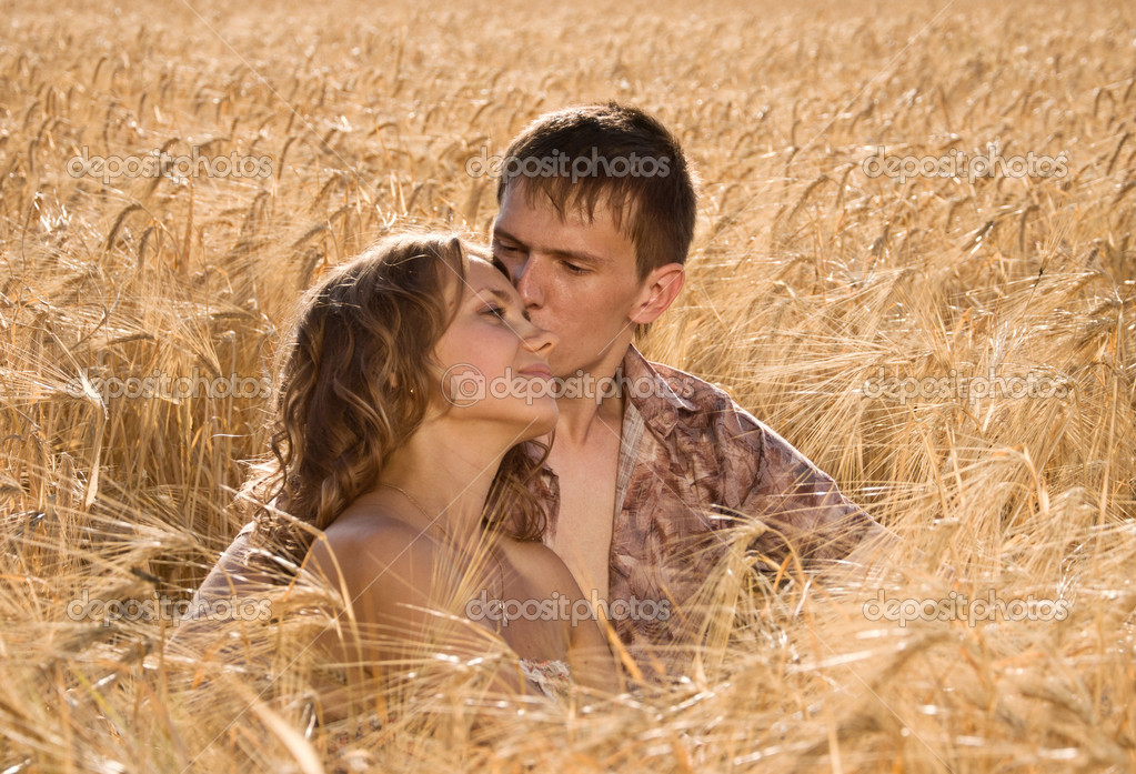 Секс на поле борьбы Секс на поле борьбы