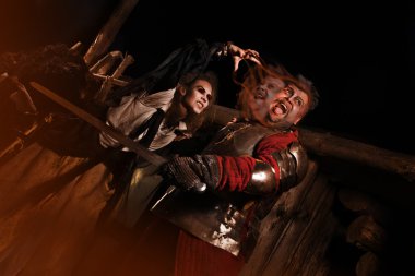 güzel cadı, knights'ın ruhunun karanlık mag ile hırsızlık
