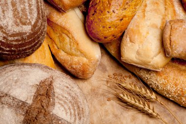 Fırında ekmek çeşitleri.