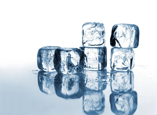 Ice cubes — Stock Photo, Image