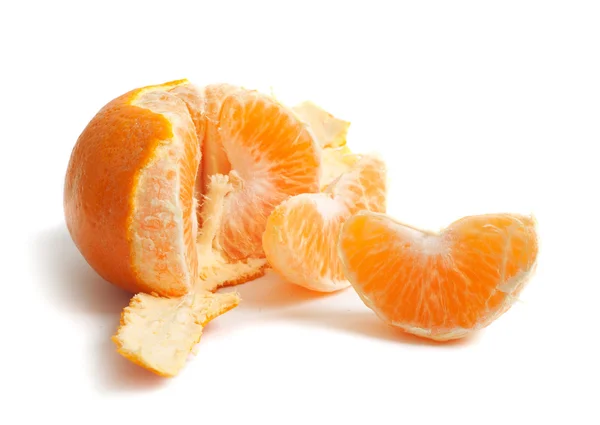 Mandarinfrukt isolerad på vit bakgrund — Stockfoto