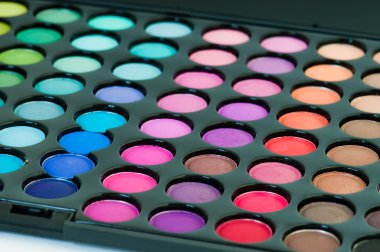 çok renkli göz gölgeler