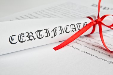 kırmızı kurdele ile Diploma