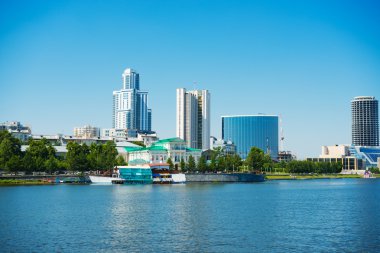 Yekaterinburg City rıhtımının manzarası.