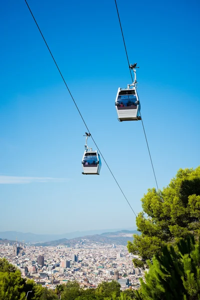 Linbanevagnen över barcelona, Spanien — Stockfoto