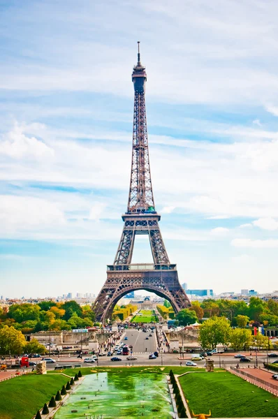 Paris, vackra Eiffeltornet — Stockfoto