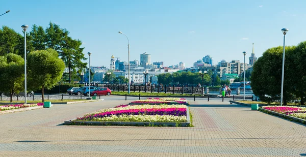 Parque de la ciudad en Ekaterimburgo, Rusia — Foto de Stock