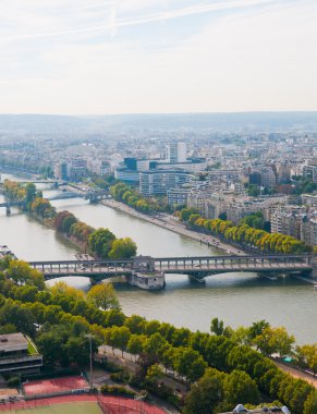Hava panoramik Eyfel Kulesi'nden görüldüğü gibi paris ve seine Nehri