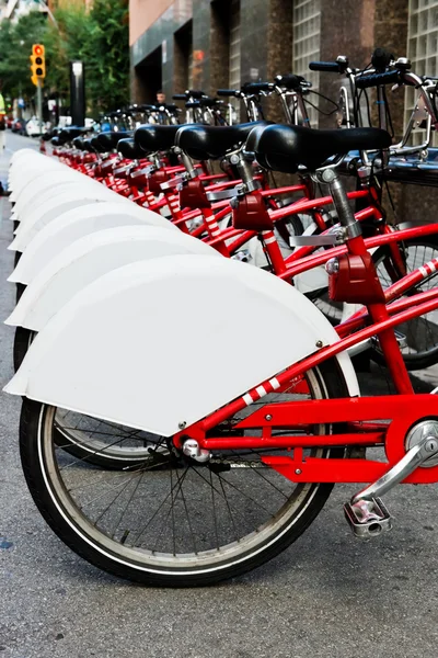 Parcarea bicicletelor de închiriat — Fotografie, imagine de stoc