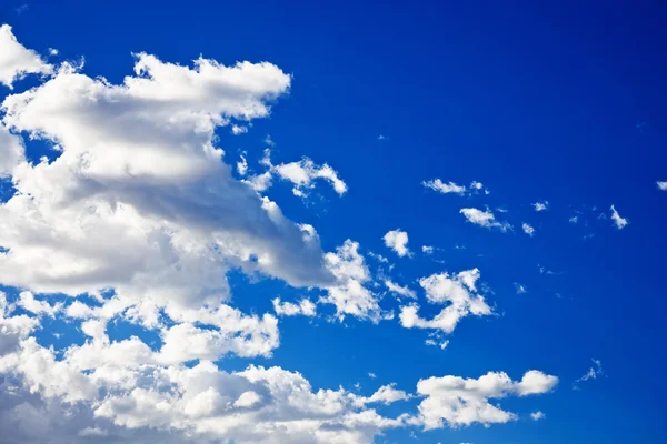 아름다운 푸른 하늘 — 스톡 사진