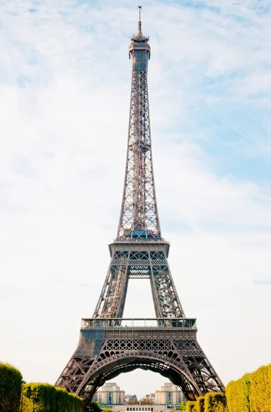 Paris, vackra Eiffeltornet — Stockfoto