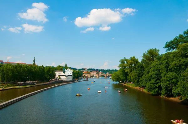 查看关于夏天布拉格以上河伏尔塔瓦河 — 图库照片