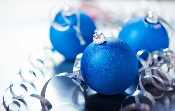 Blauwe kerstballen — Stockfoto