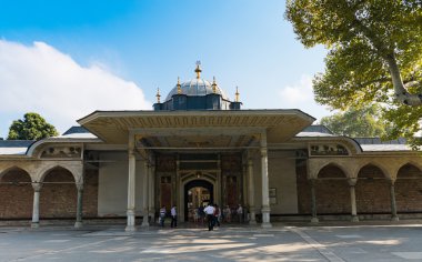 felicity, topka içinde iç avlu kapısı