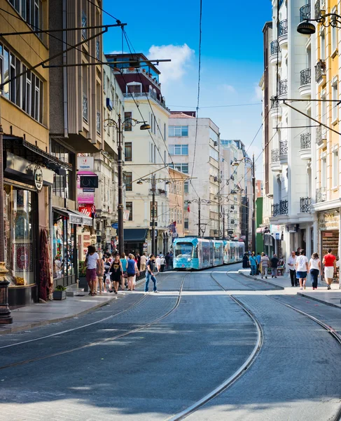 La gente è nel centro di Istanbul — Foto Stock