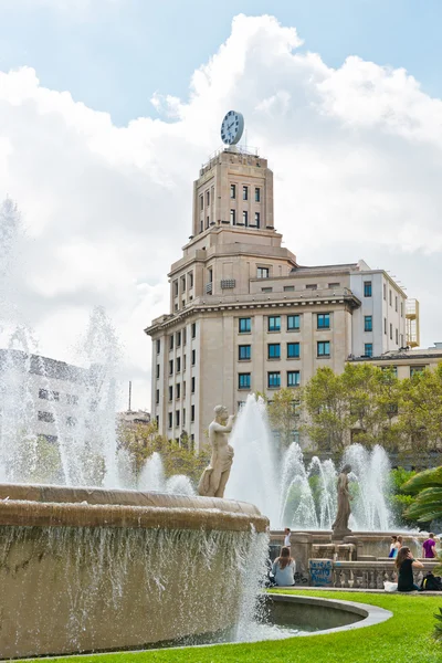 Brunnen auf der Placa de Catalunya — Stockfoto
