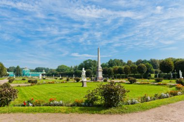 kuskovo Park beyaz heykeller