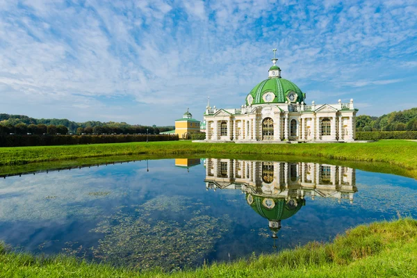 Павільйон грот — стокове фото